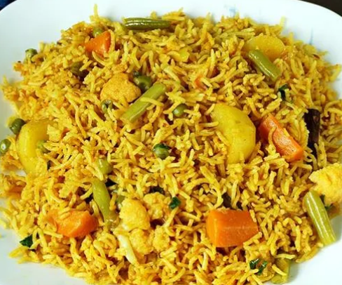 लखनऊ स्टाइल में तहरी (तेहरी) बनाने की विधि ( Recipe for making Tehri in Hindi)